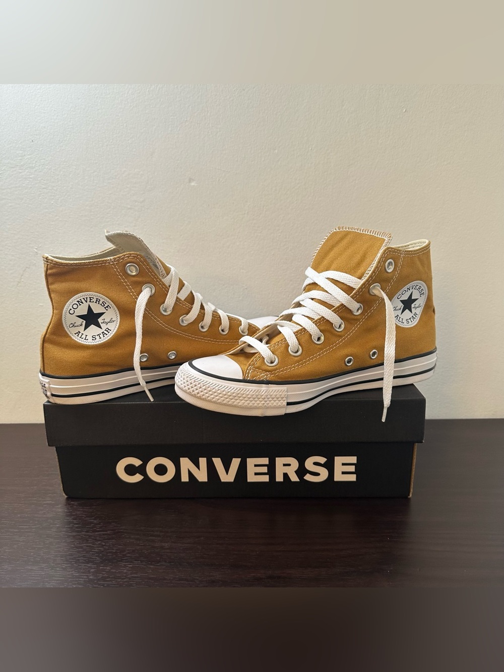 Converse Chuck Taylor All Star High-Top Sneakers 7.5 Yellow Burnt Honey, New